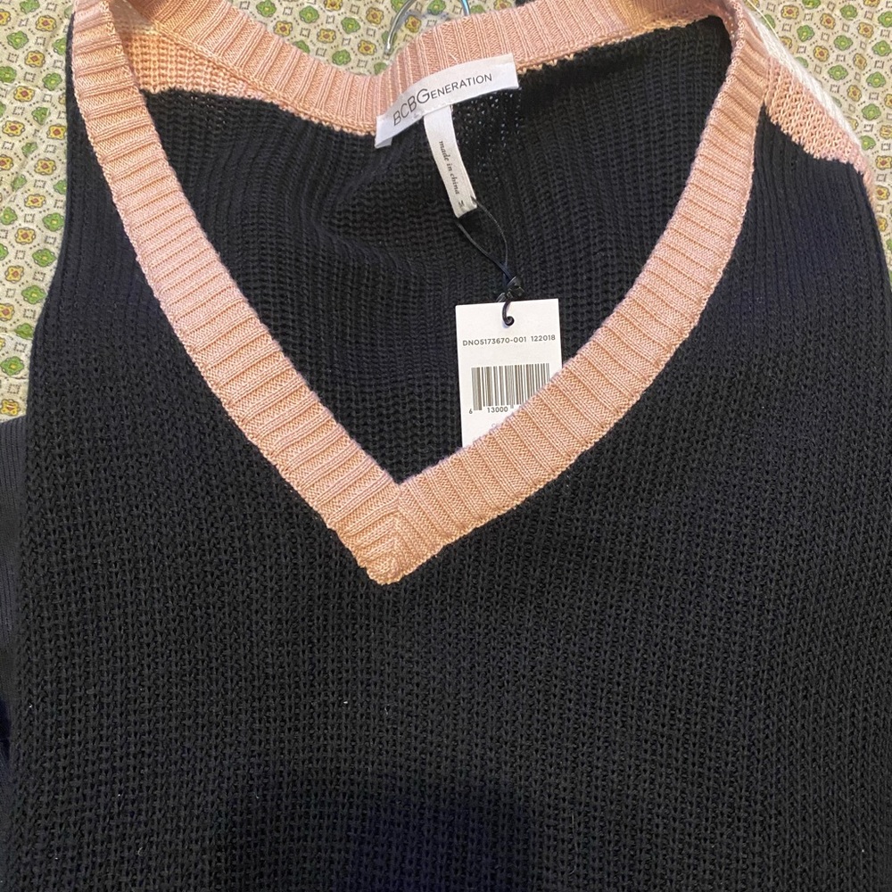 BCBG sweater NWT